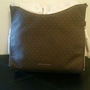 Michael Kors Tote